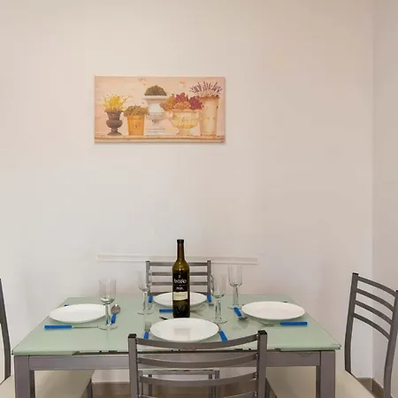 2 - Three Bed * Los Abrigos